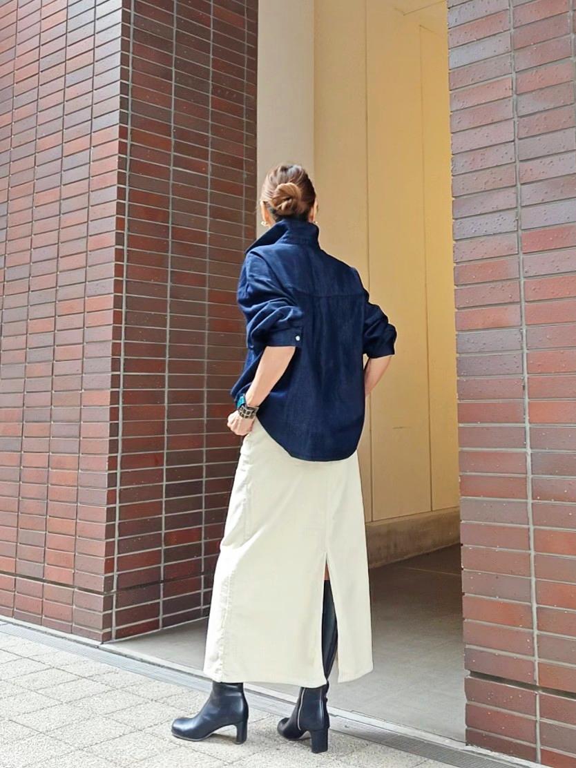 コーデュロイセミフレアスカート