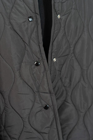 リバーシブルボアキルティングノーカラーアウター