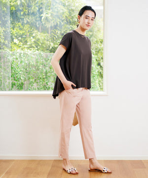 FINE MOVE テーパードパンツ
