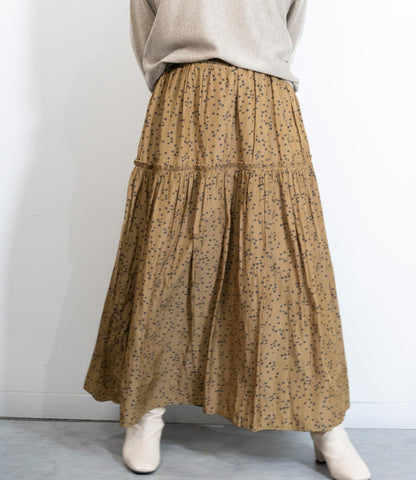 シャイニーティアードスカート