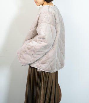 リバーシブルファーキルティングアウター
