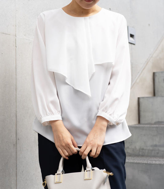 アシンメトリーフレアブラウス