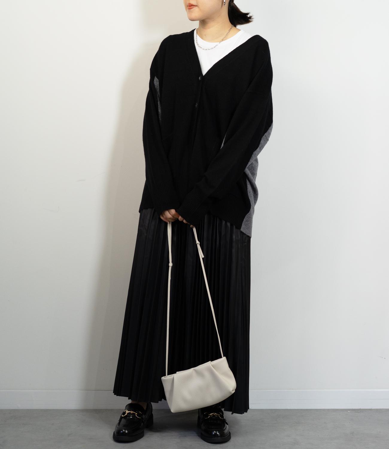 フェイクレザープリーツスカート