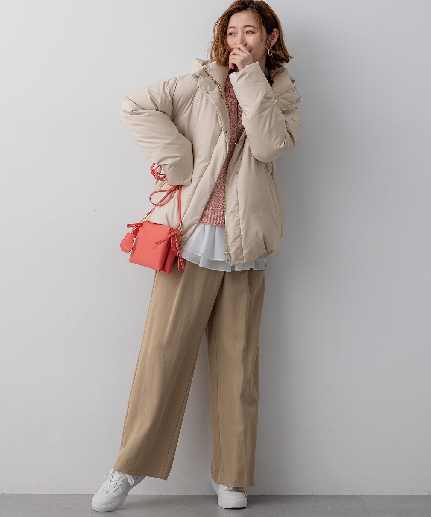 ステッチレス フーデット ダウン