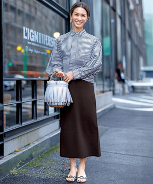 スゴ機能美ニット Iラインスカート