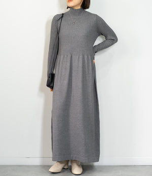 Vネックベストスリムワンピースアンサンブル