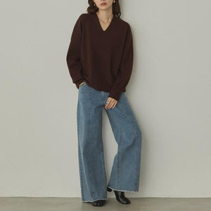 やわもちVネックニット