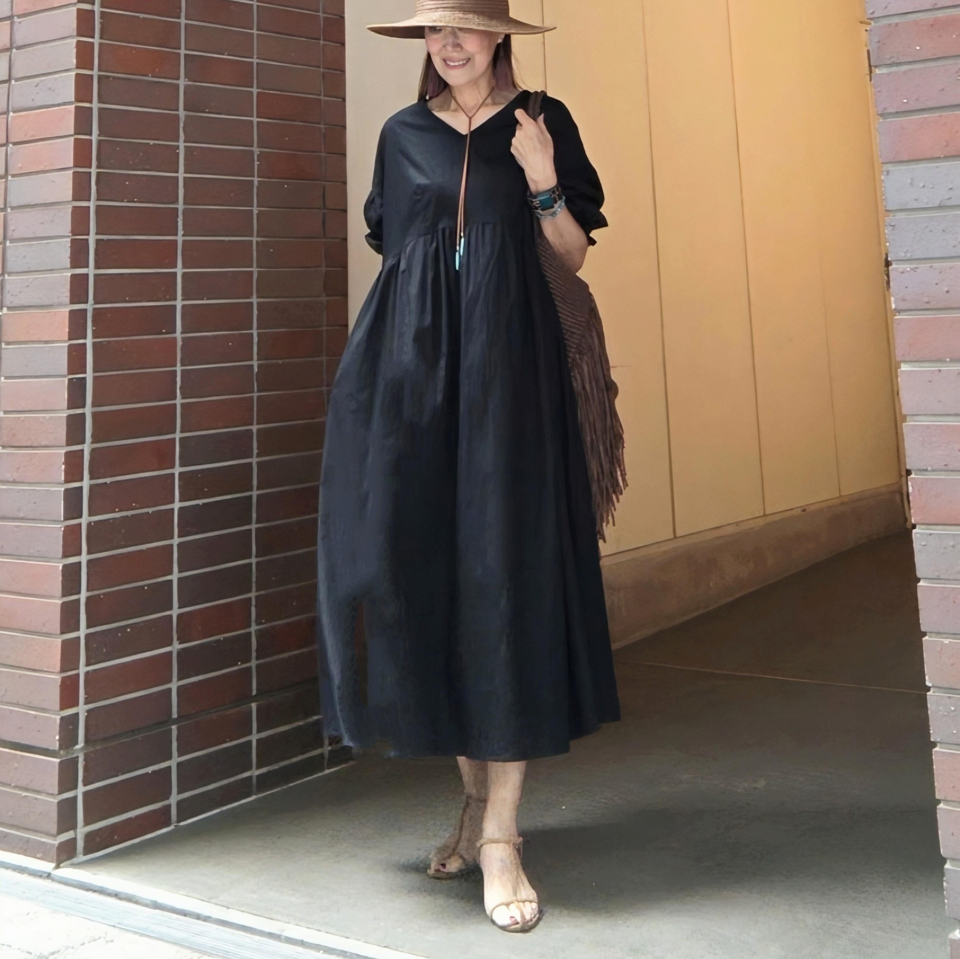 袖シャーリングVネックロングワンピース – &DROBE (アンドローブ)
