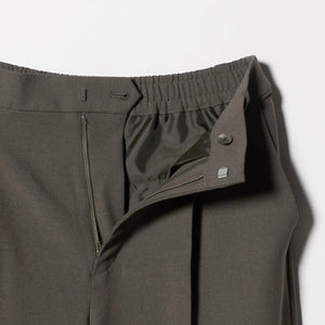 タックテーパードパンツ ウォッシャブル