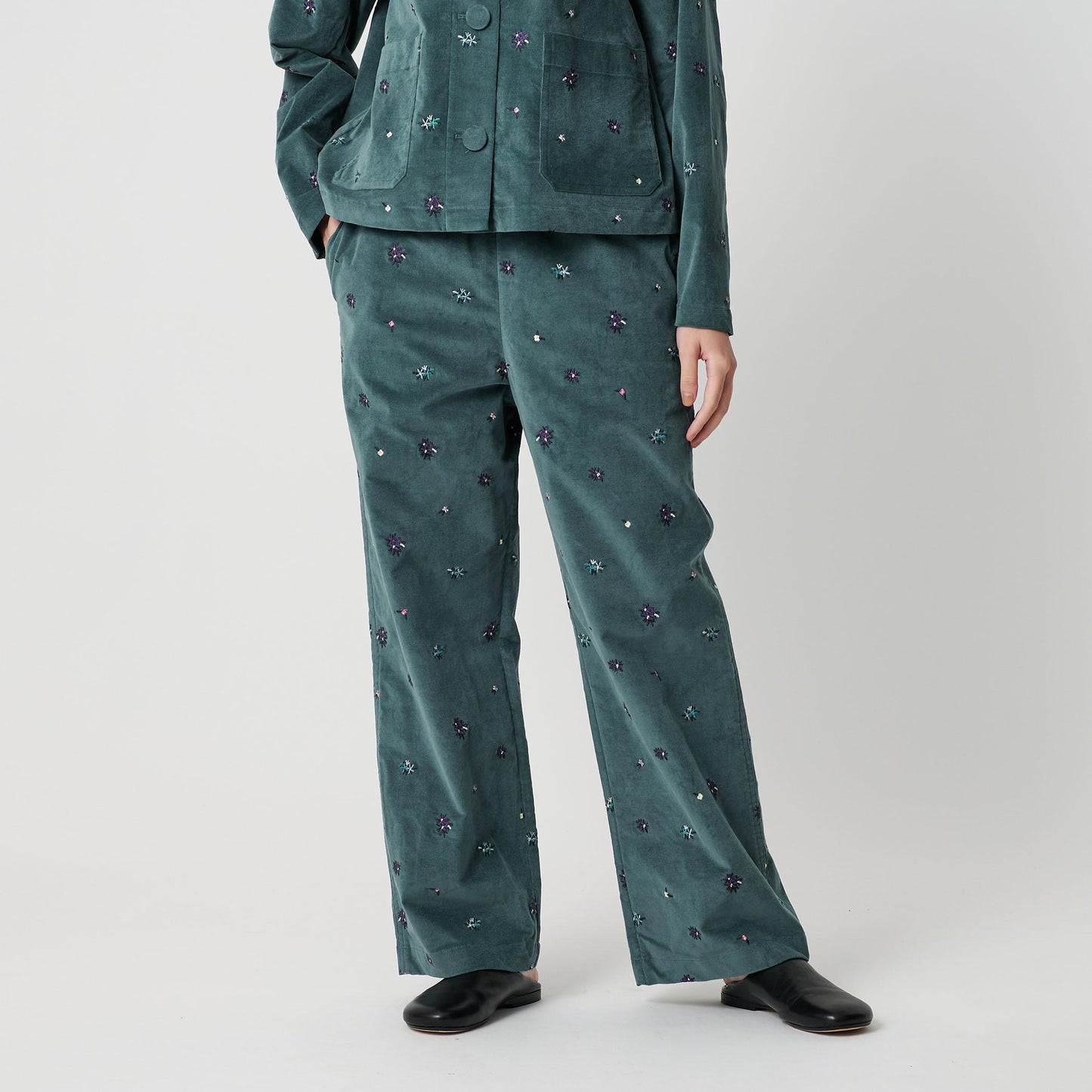 エンブロイダリー イージーパンツ