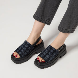 ＜SY＞ ボリュームソール サンダル70●