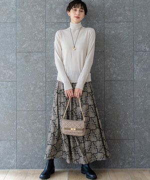 スエード キルティング ショルダーバッグ