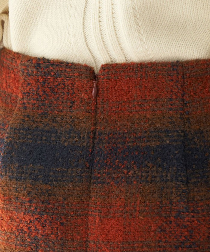 チェックスカート