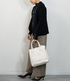 袖パールふわり袖ニット