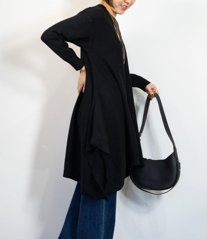 センターラインドレープチュニックニット