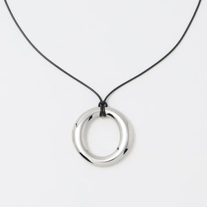 Oシェイプ コードネックレス