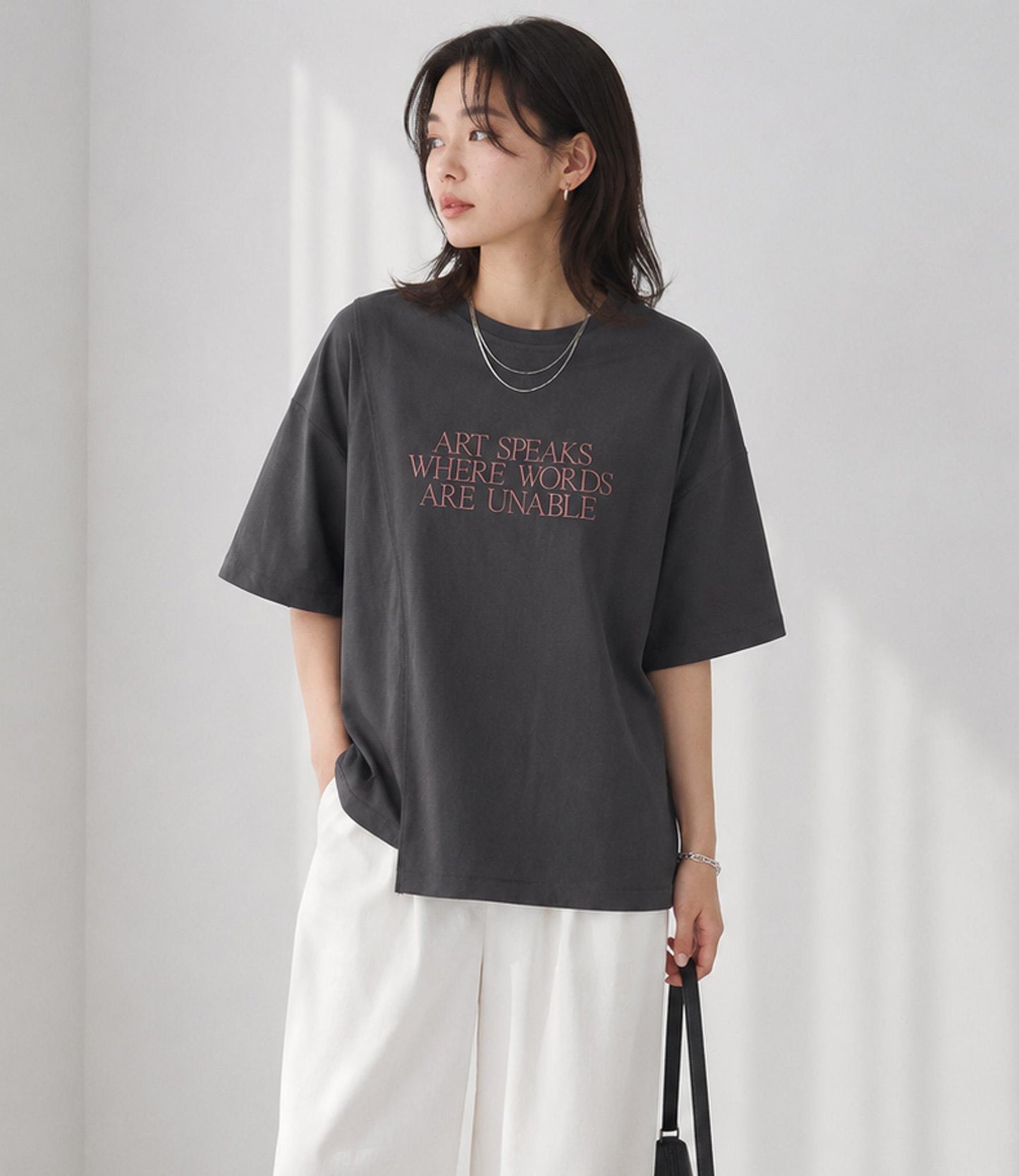 USAコットンアシンメトリーレタリングTシャツ