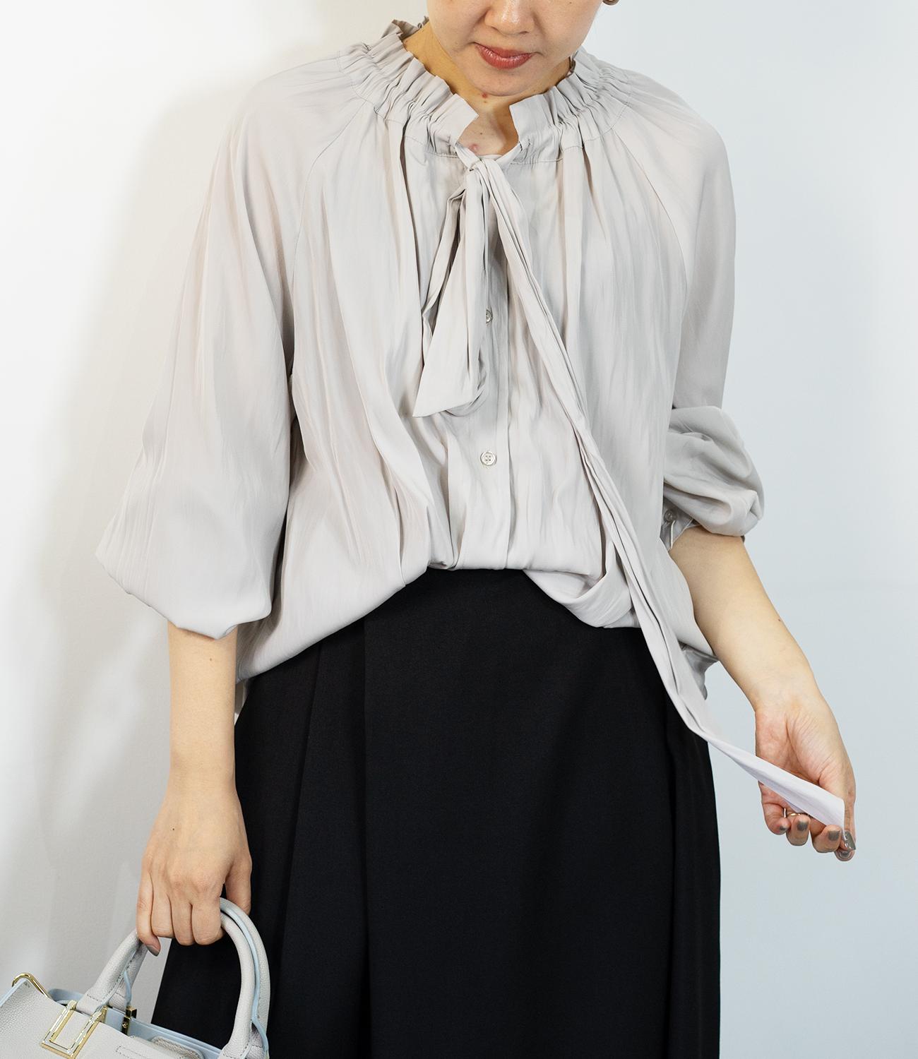 パウダーサテンボウタイブラウス