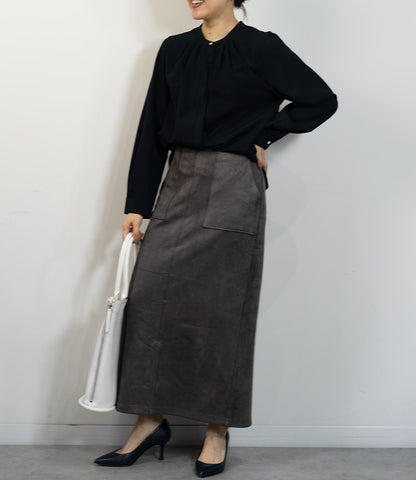 マシュマロスウェードタイトスカート