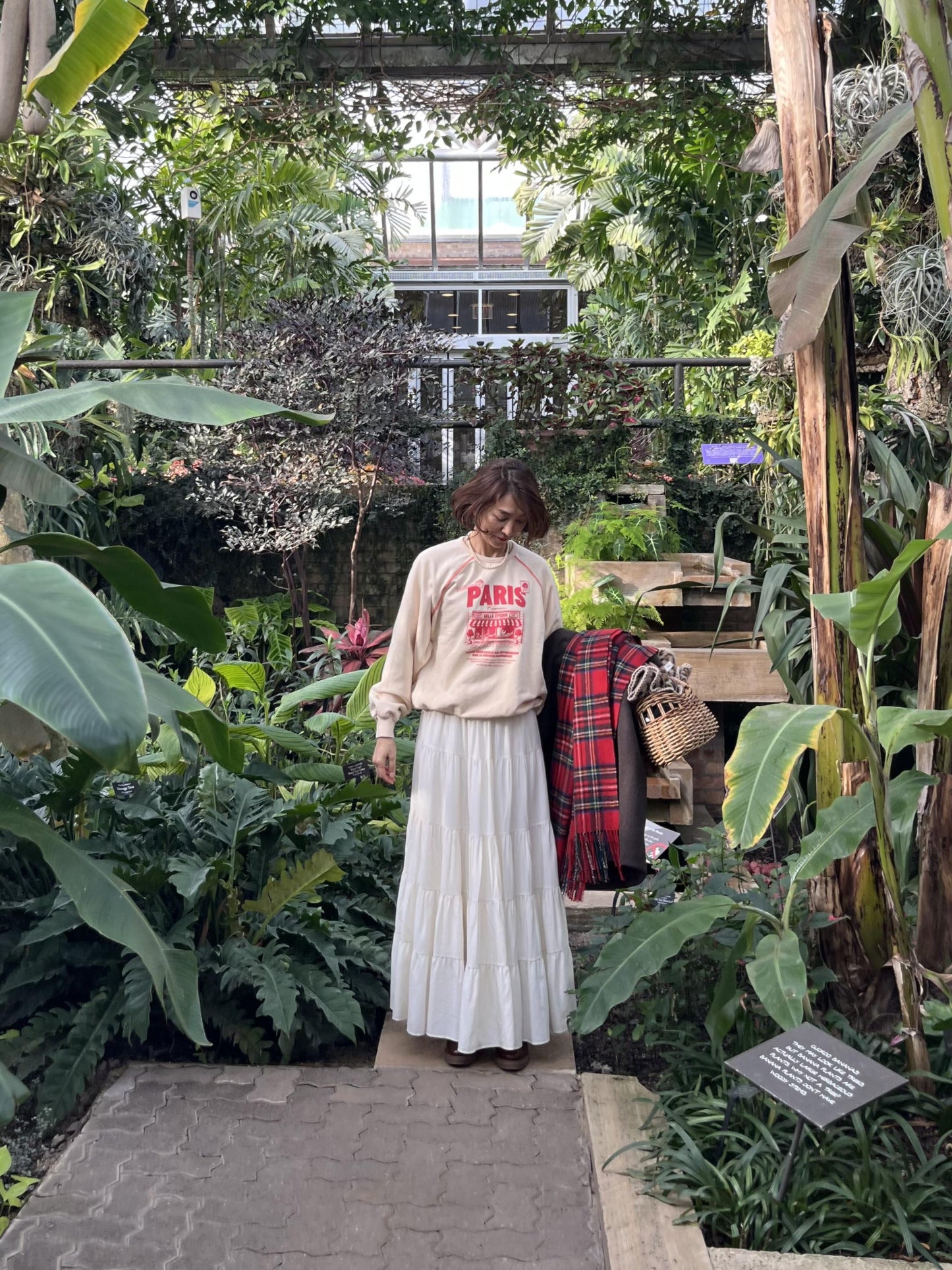 PARISスウェット