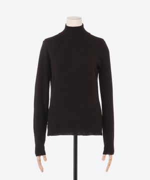 ソフトタッチタートルネックニット