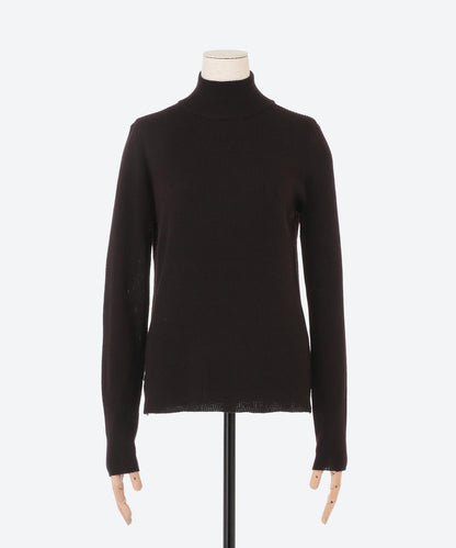 ソフトタッチタートルネックニット