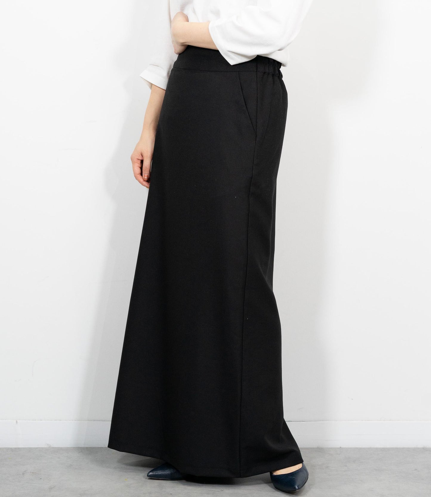 ストレッチマキシスカート