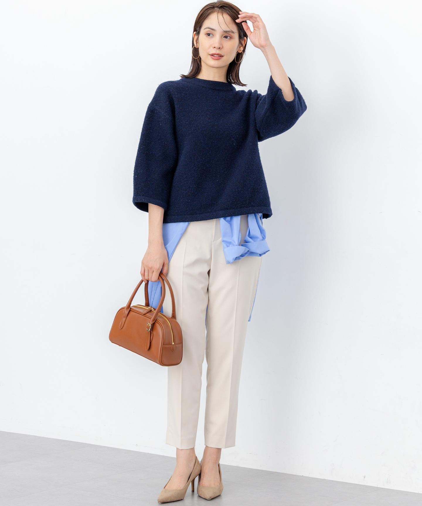 コットンタッチシャーティング刺繍入り ブラウス