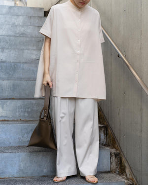 バックティアードバンドカラー半袖ブラウス