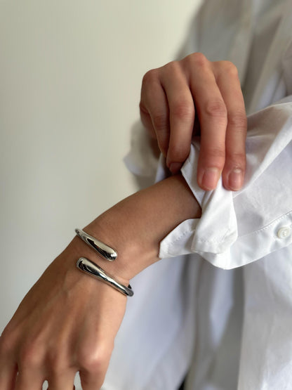 フォールドバングル