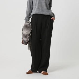 タックワイドストレートパンツ ウォッシャブル