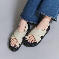 ホワイト系・OFF WHITE