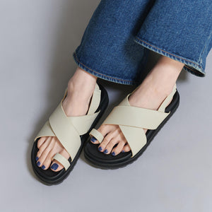 ビッグクロス バックストラップ サンダル