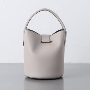 メタルポイント バケットバッグ
