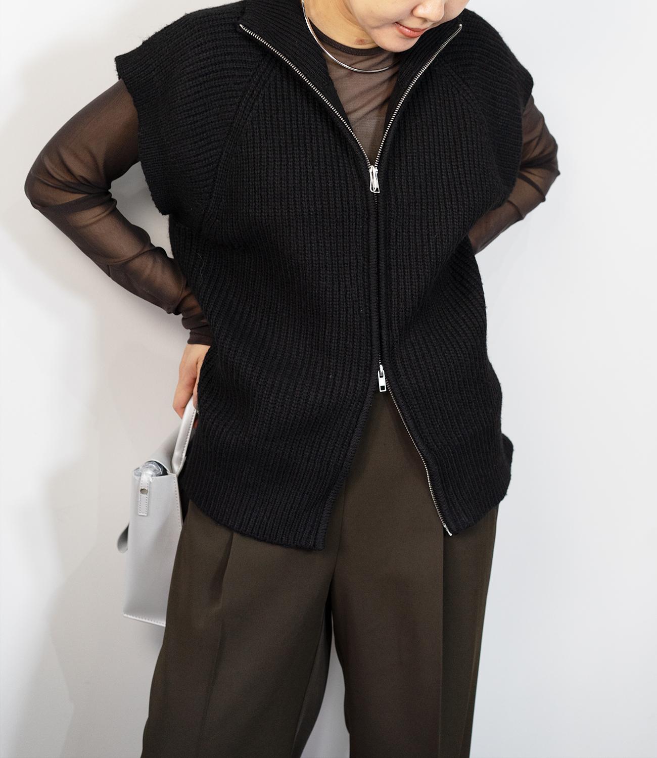 ラグランハイネックニット