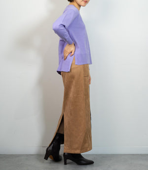 クルーネックサイドスリットニット