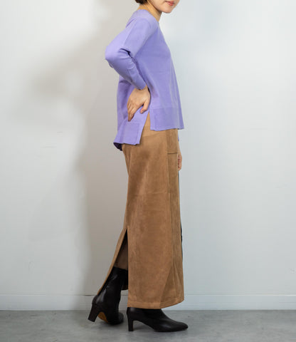 クルーネックサイドスリットニット