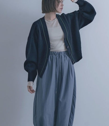Vネックショートカーディガン