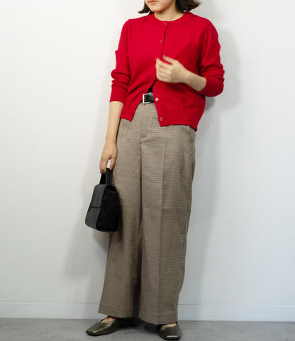 ふんわりタッチクルーネックカーディガン