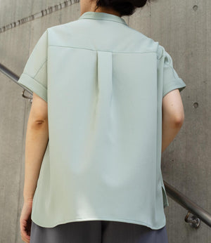 きれいめフラップサファリブラウス