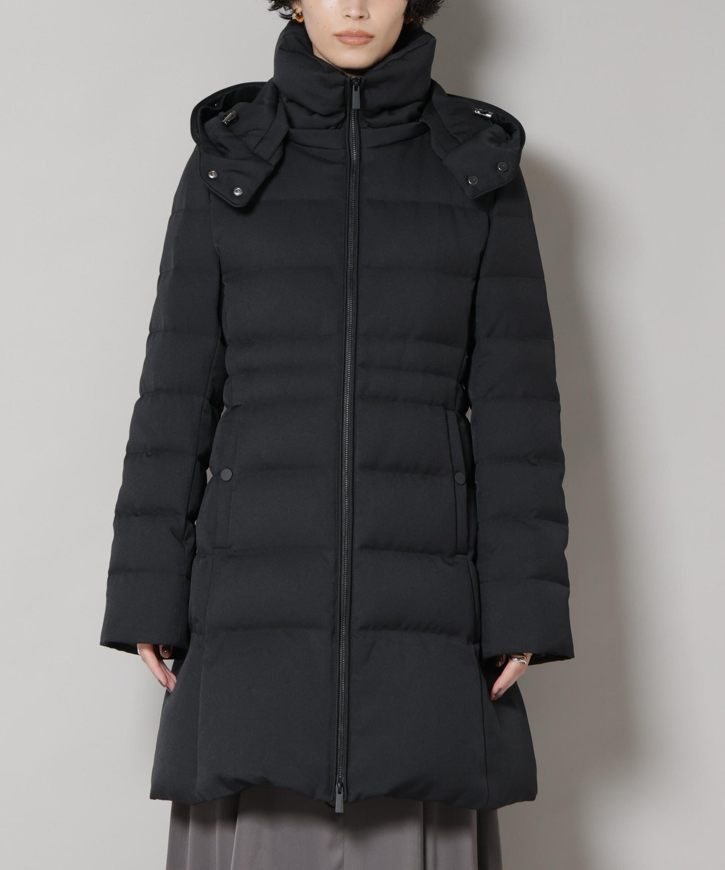 「西川ダウン(R)」サージロングダウン