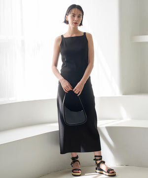 スゴ機能美ニット Iラインスカート