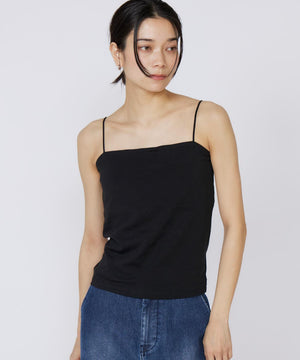 カップ付きキャミソール