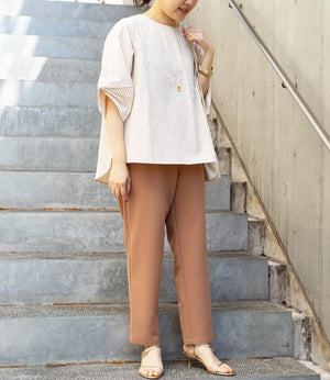 美シルエットテーパードパンツ