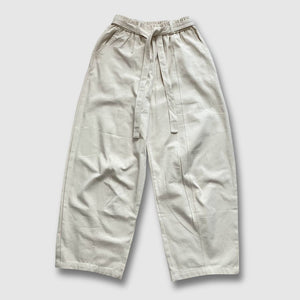 ベルト付きコットンカーブパンツ