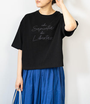 エンブロイダリークロップドTシャツ