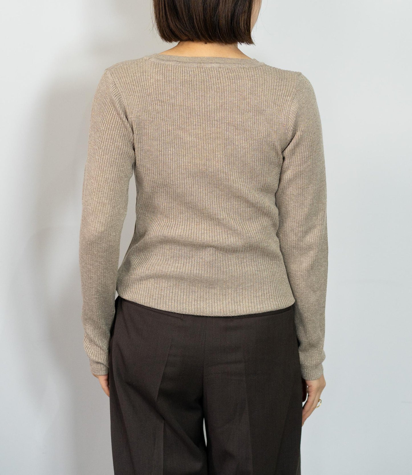 ラメリブクルーネックスリムニット