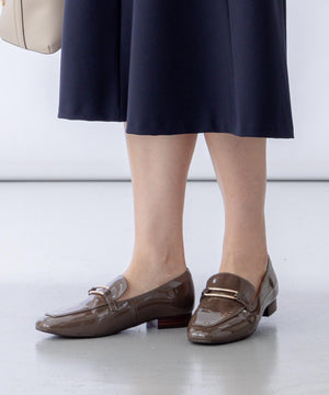 スクエアトゥローファー