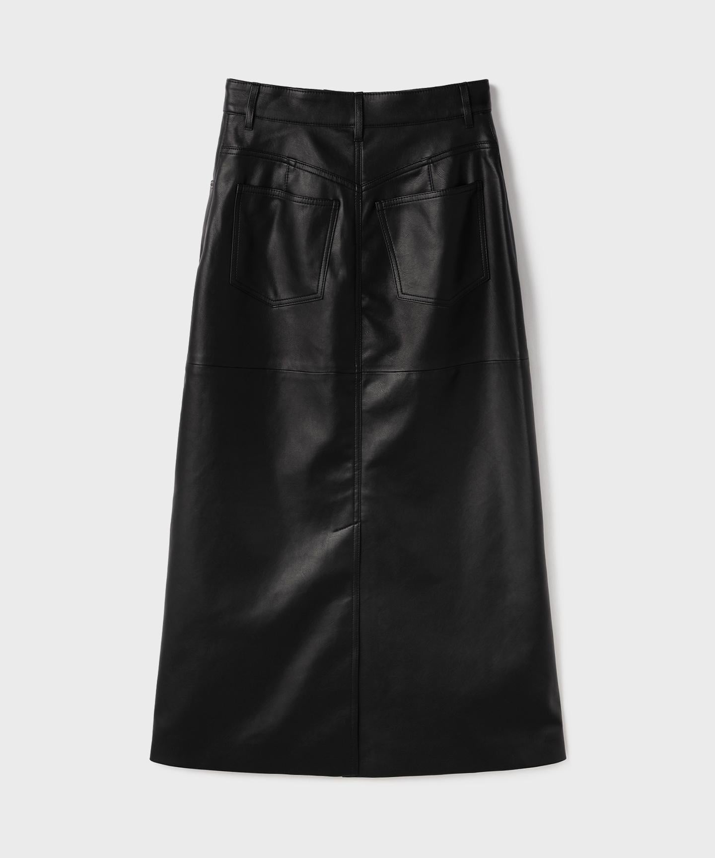 フェイクレザータイトスカート