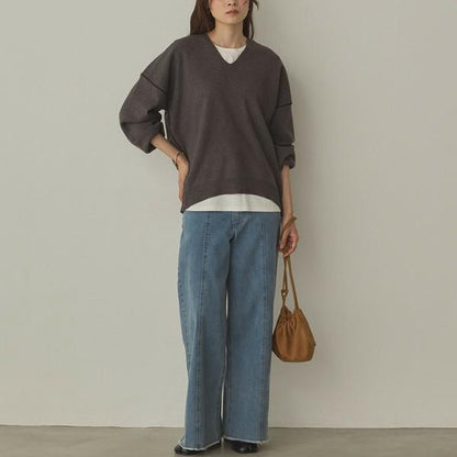 バイカラーシャープVネックニット